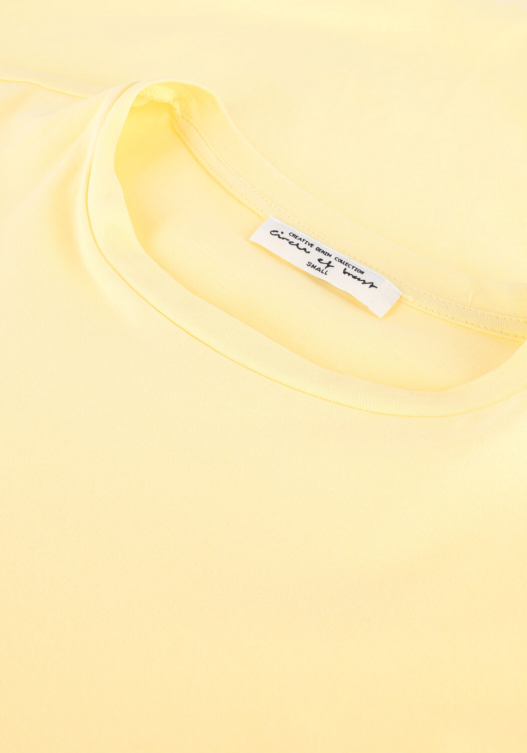 Gele CIRCLE OF TRUST Top BECKEY TEE - large