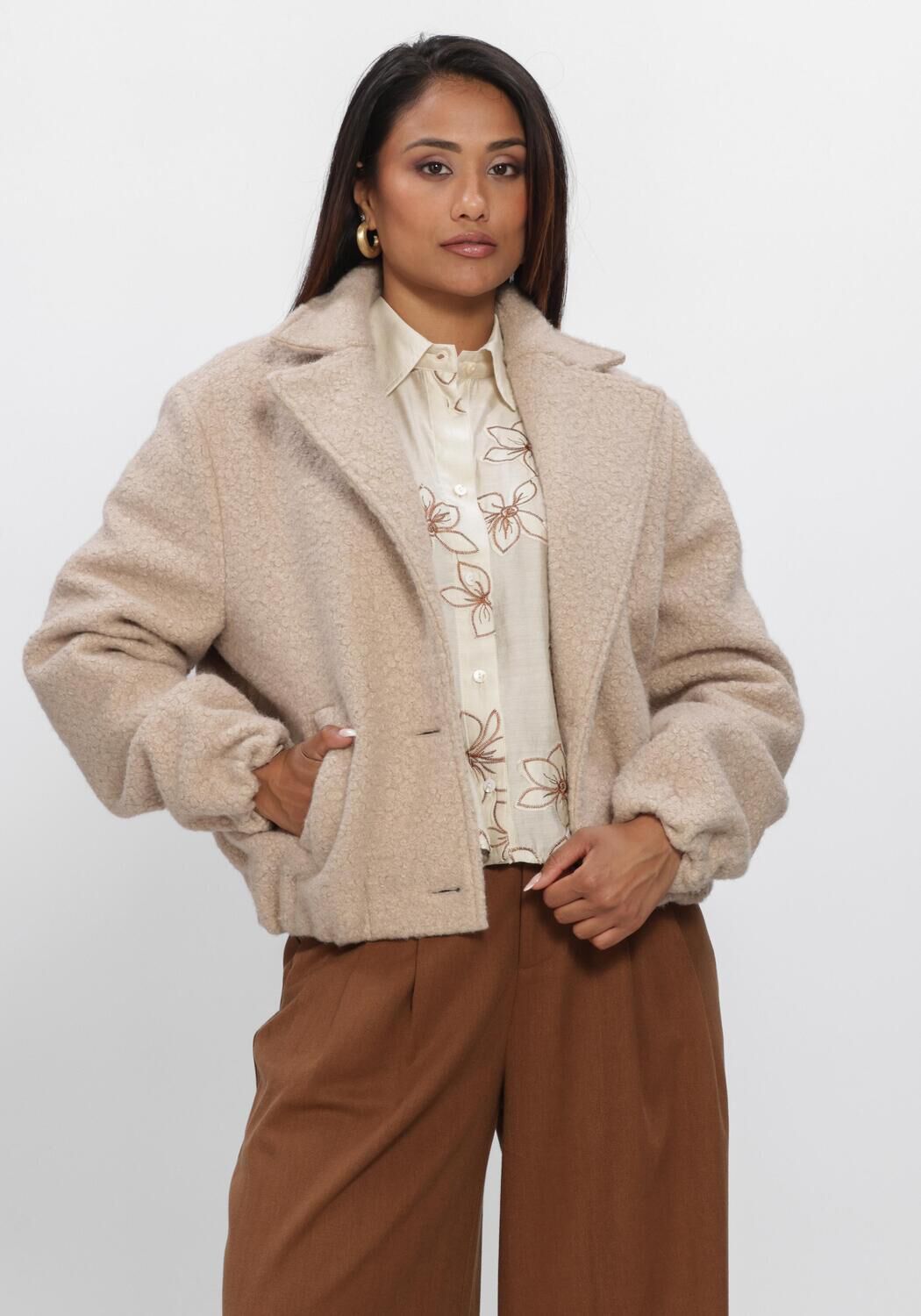 Beige NUKUS Teddy jas MADELIN JACKET BOUCLE - large