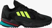 Zwarte ADIDAS Lage sneakers YUNG-1 TRAIL - medium