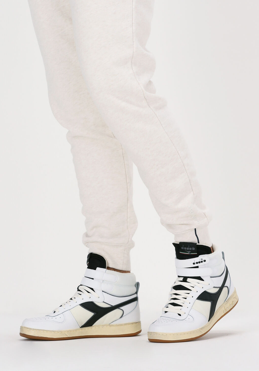 Witte DIADORA Hoge sneakers MAGIC BASKET MID ICONA - large