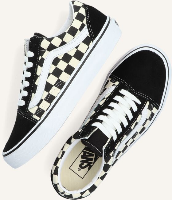 Zwarte VANS Lage sneakers UA OLD SKOOL W Zwarte VANS Lage sneakers UA OLD SKOOL W - large