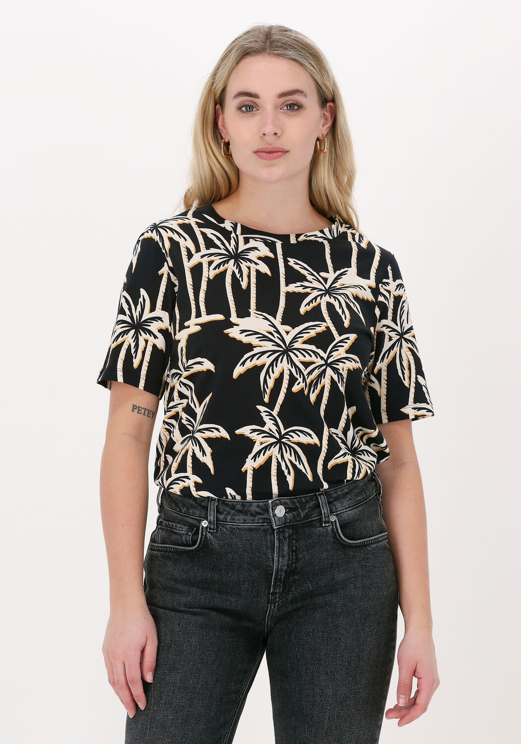 Omoda maison scotch store