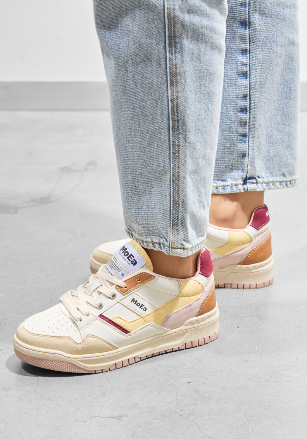 Beige MoEa Lage sneakers GEN 2 - medium