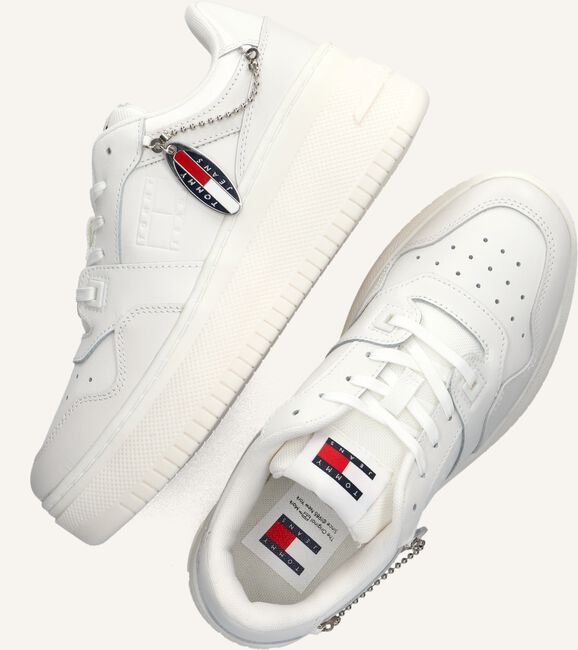 Witte TOMMY JEANS Lage sneakers TJW RETRO BASKET FLATFORM Witte TOMMY JEANS Lage sneakers TJW RETRO BASKET FLATFORM - large