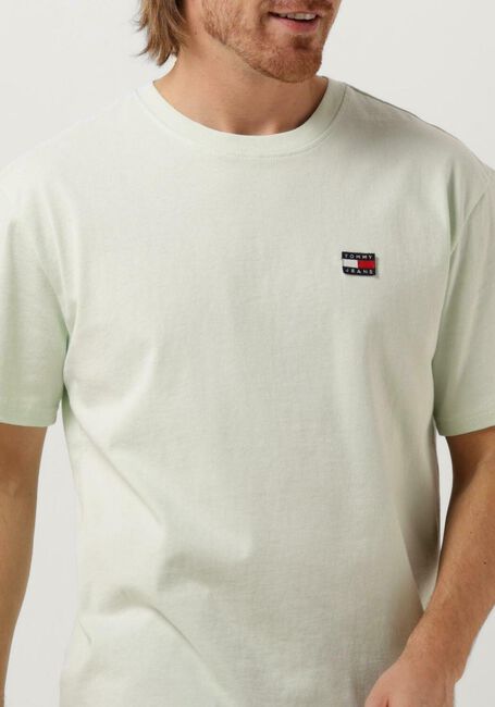 Mint TOMMY JEANS T-shirt TJM CLSC TOMMY XS BADGE TEE | Omoda