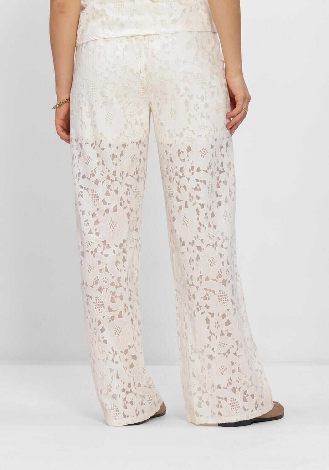 Witte OBJECT Wijde broek OBJBIANCA MW WIDE PANT - large