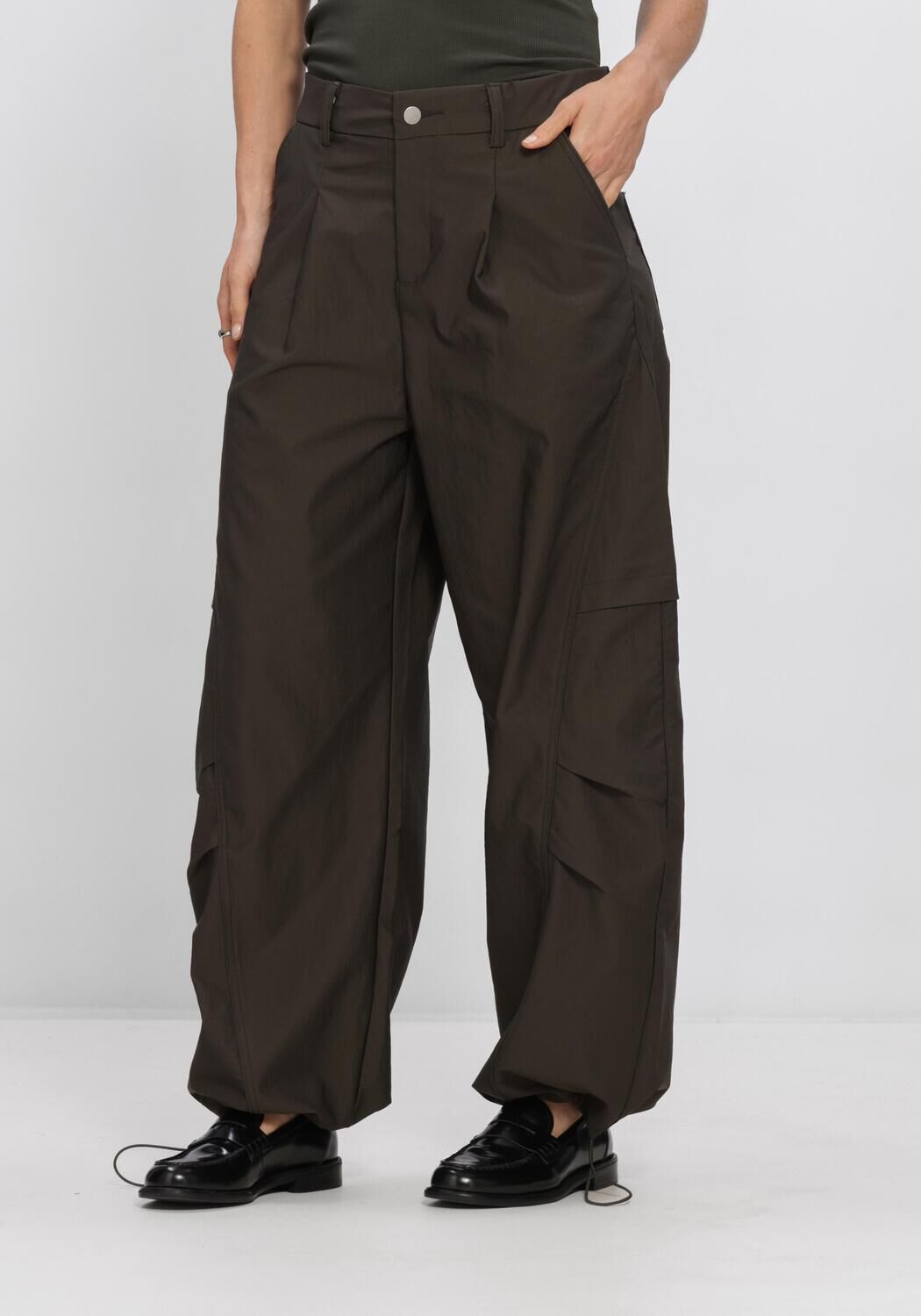 Donkergroene WITHBLACK Cargobroeken WBLTHELMA TRACK PANT - large