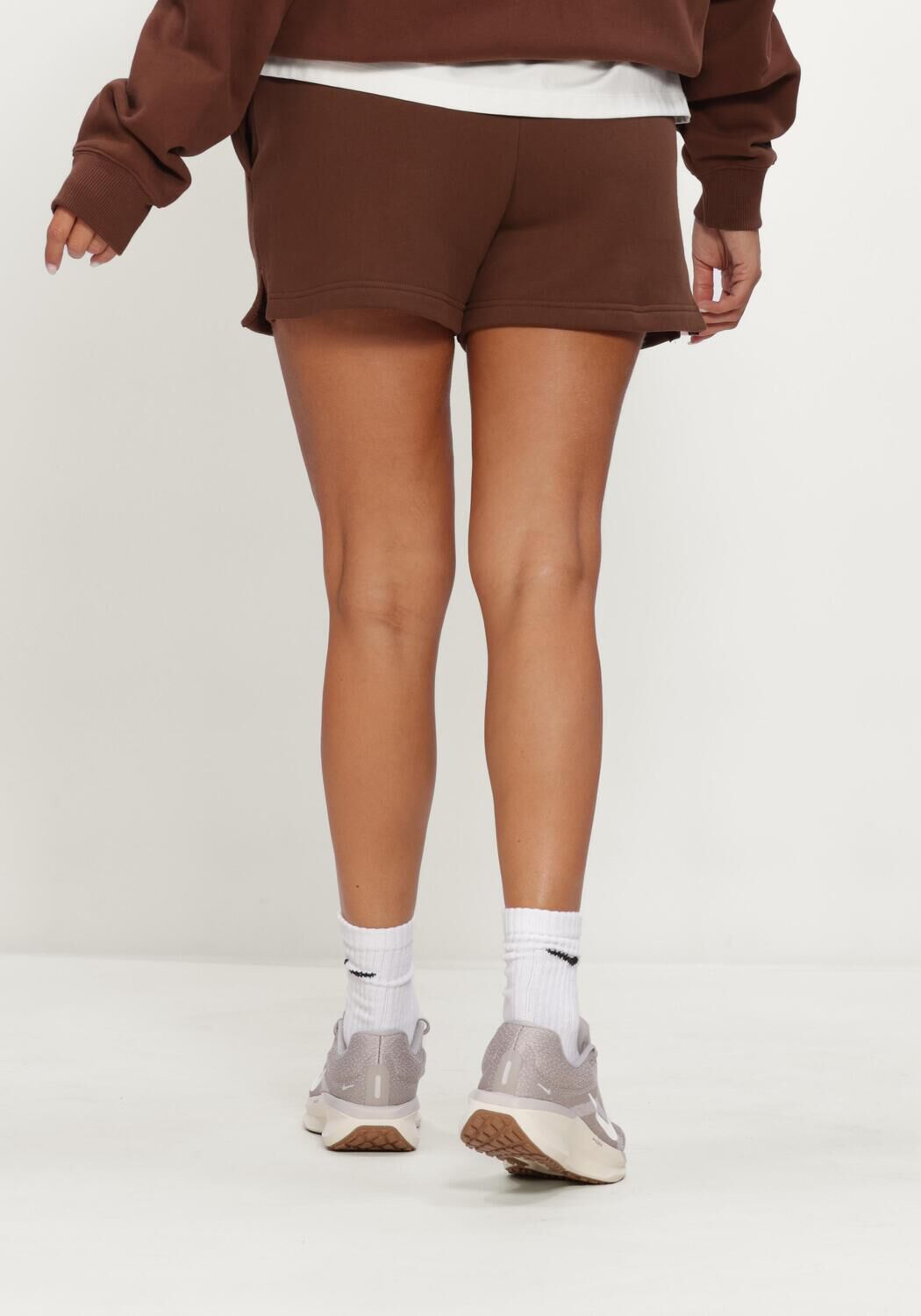 Bruine NIKE Korte broek NIKE STUDIO FLEECE MEDIUM WEIGHT - large