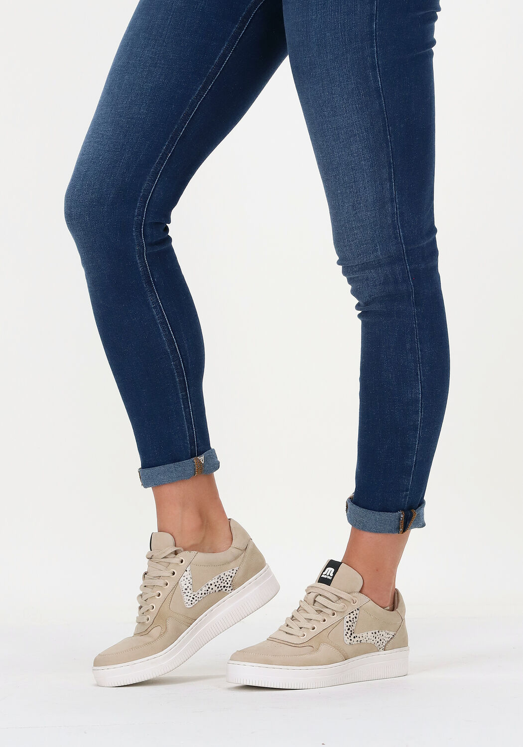Beige MARUTI Lage sneakers MOMO | Omoda