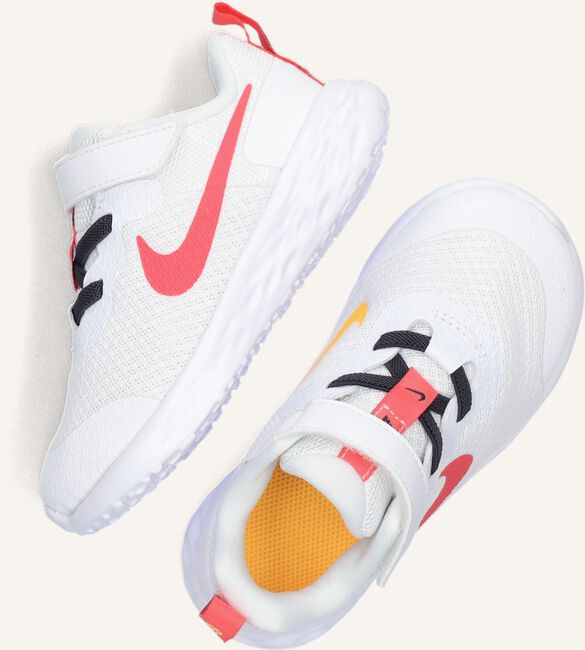Witte NIKE Lage sneakers NIKE REVOLUTION 6 NN (TDV) Witte NIKE Lage sneakers NIKE REVOLUTION 6 NN (TDV) - large