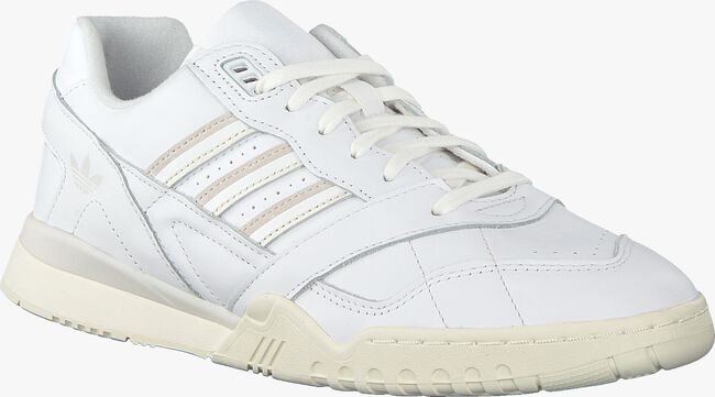 Witte ADIDAS Sneakers A.R. TRAINER  - large