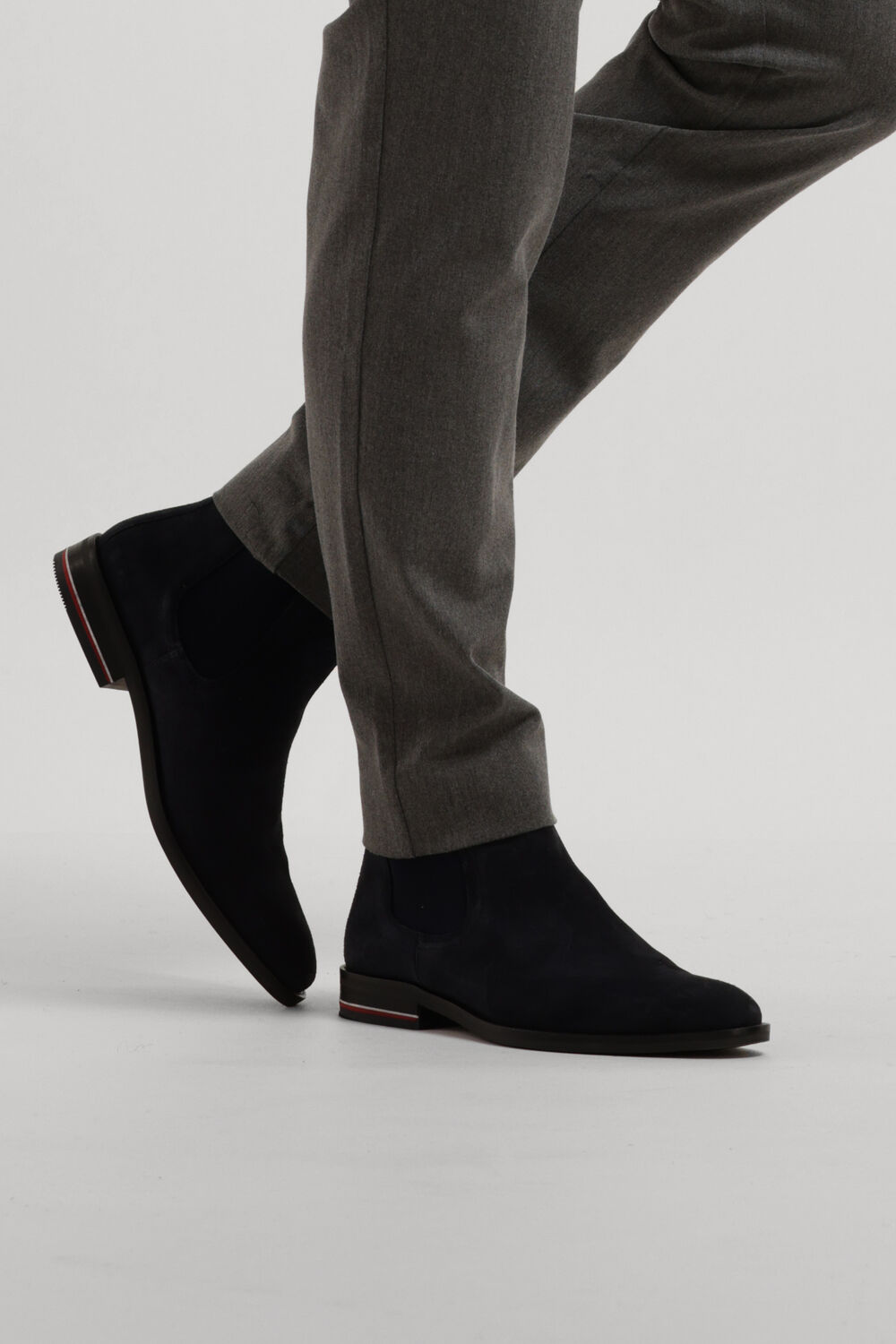 blauwe tommy hilfiger chelsea boots signature hilfiger suede chelsea