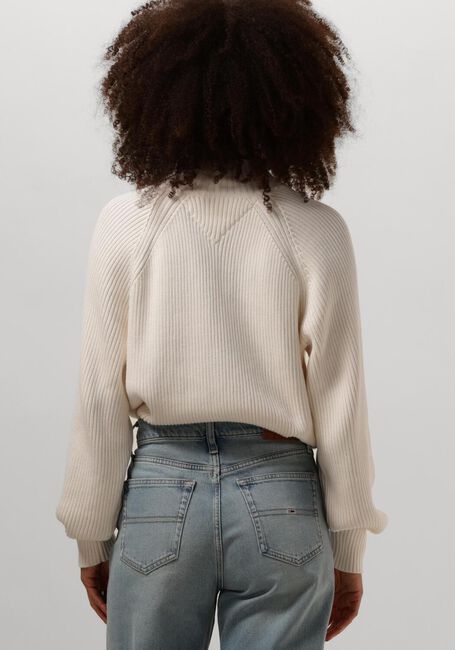 Witte TOMMY JEANS Trui TJW BADGE MOCKNECK SWEATER - large