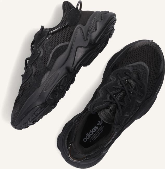 Zwarte ADIDAS Lage sneakers OZWEEGO J Zwarte ADIDAS Lage sneakers OZWEEGO J - large