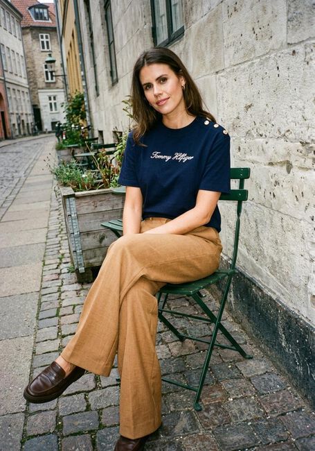 Donkerblauwe TOMMY HILFIGER T-shirt GOLD BTN SCRIPT MDRN SS TEE - large