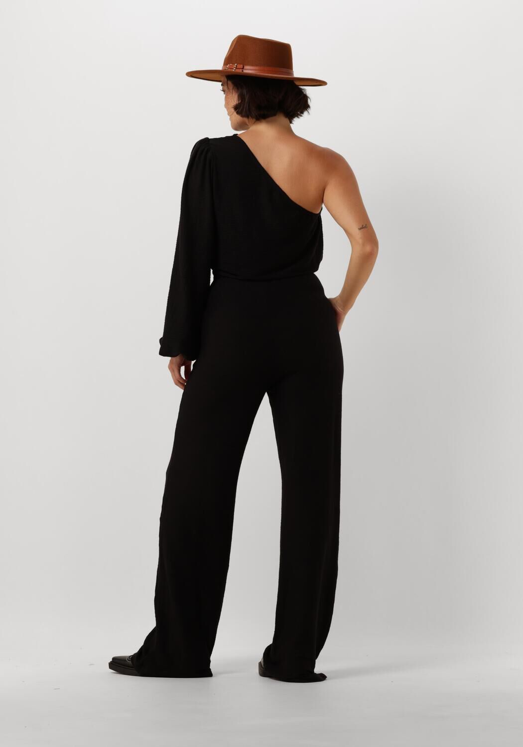 REFINED DEPARTMENT Dames Jumpsuits Fenne Zwart