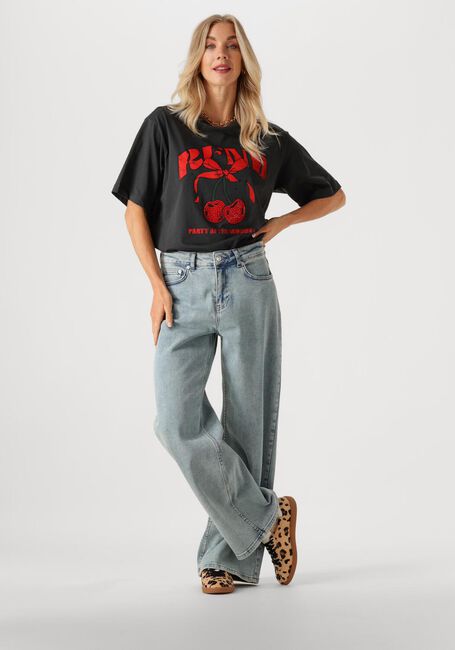 Zwarte REFINED DEPARTMENT T-shirt MAGGY - large