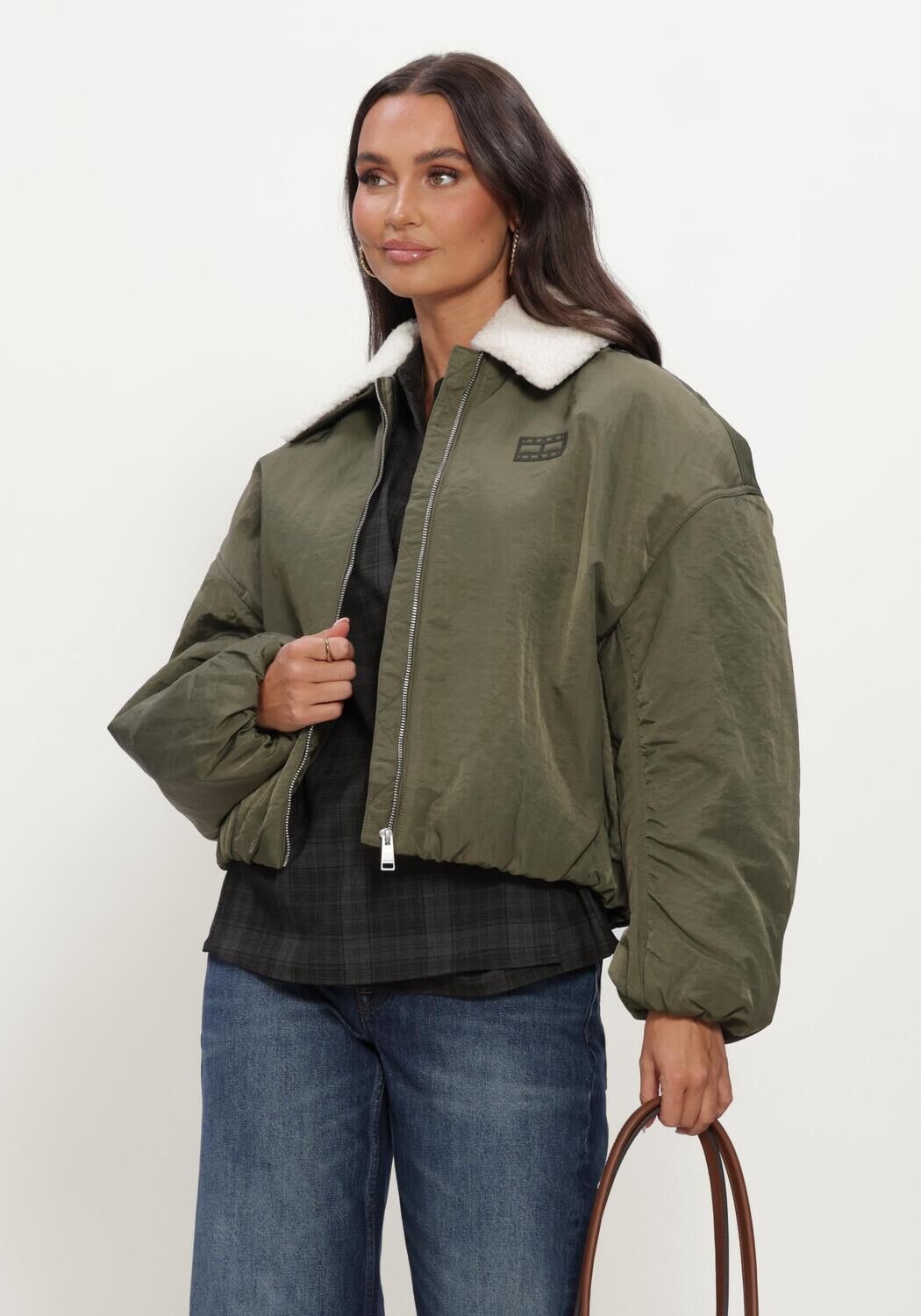 Groene TOMMY JEANS Jack TJW FUR COLLAR UTILITY BOMBER - large