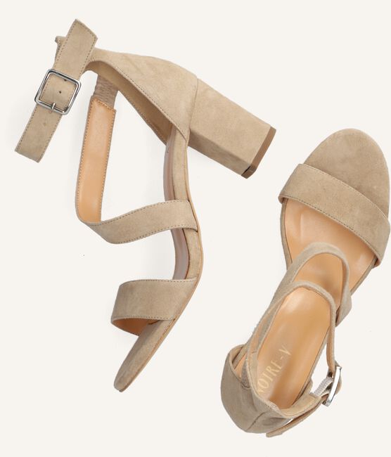Beige NOTRE-V Platte sandalen 7836 Beige NOTRE-V Platte sandalen 7836 - large