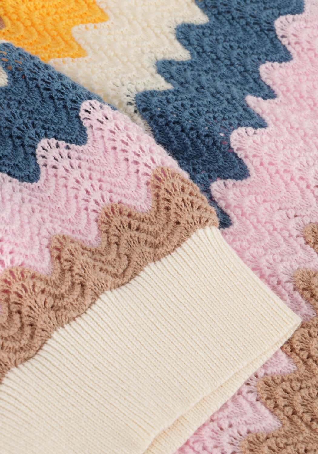 Multi NONO Top KAE KNITTE AJOUR TOP WITH WAIVY EFFECT - large