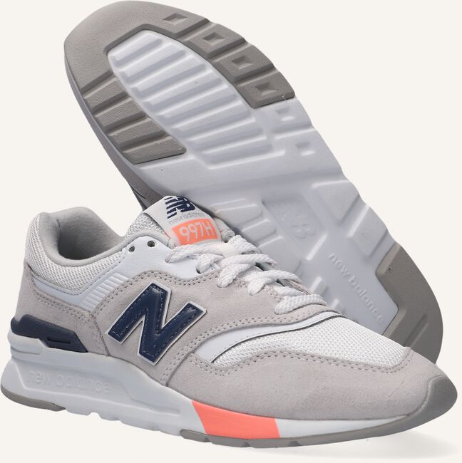Beige NEW BALANCE Lage sneakers CW997 Beige NEW BALANCE Lage sneakers CW997 - large