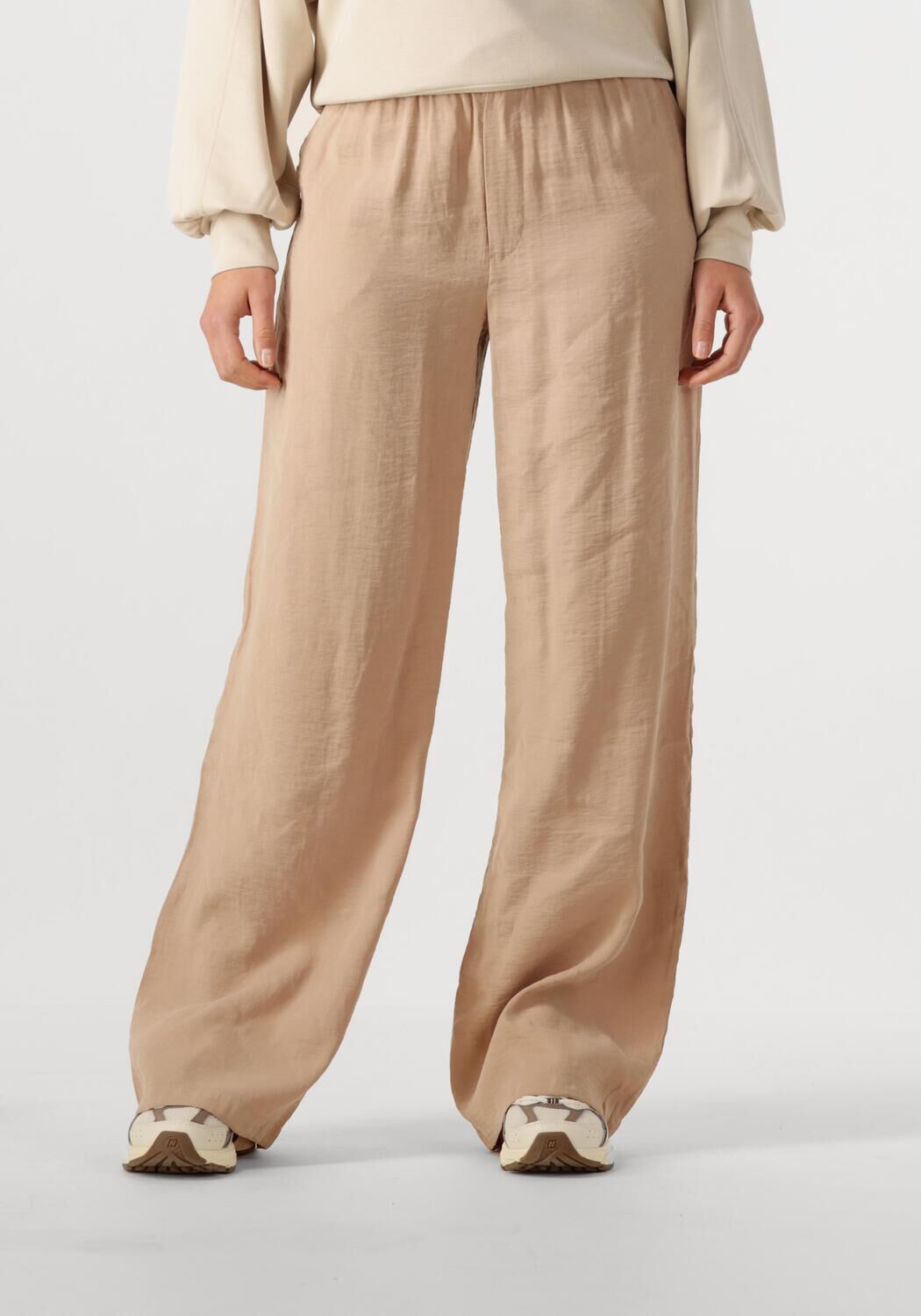 JK Shantung Plage オフホワイト Omoda | 142-02-CHARLES broek Wijde MOSCOW Zand M ジャケット・アウター