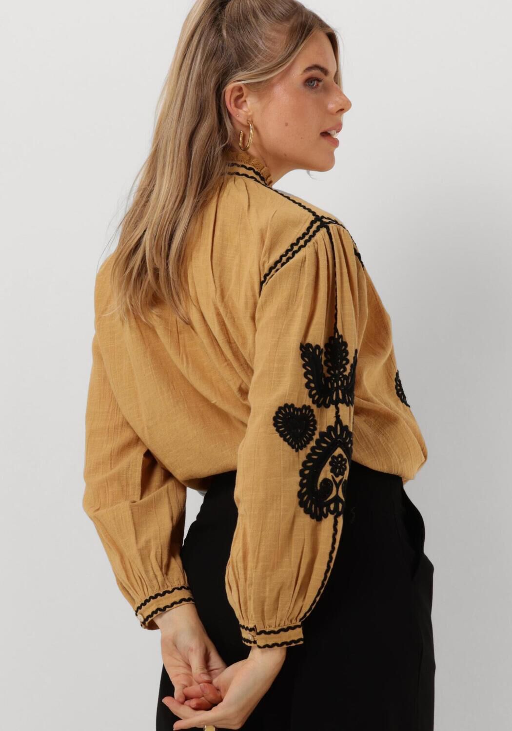 ANTIK BATIK Dames Blouses Robby Blouse Camel