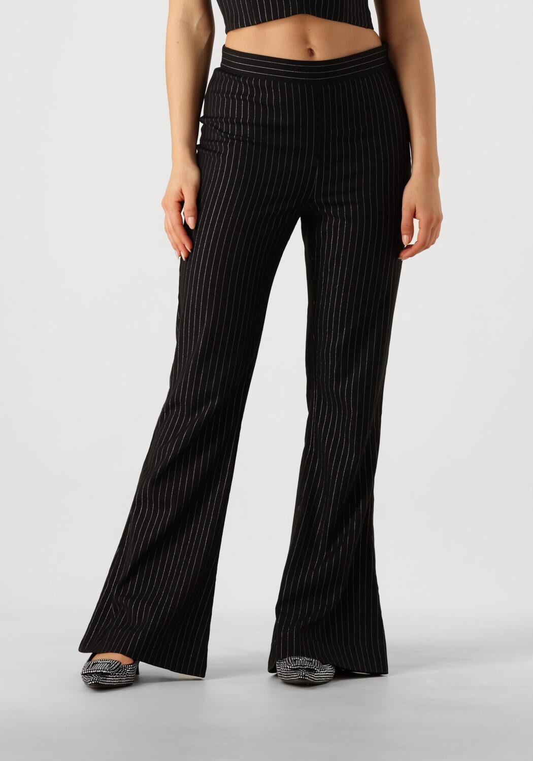 Gestuz Hoge taille flare broek met krijtstreep patroon Black Dames