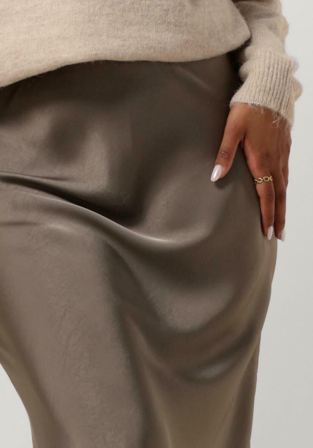 NEO NOIR Dames Rokken Vicky Heavy Sateen Skirt Taupe