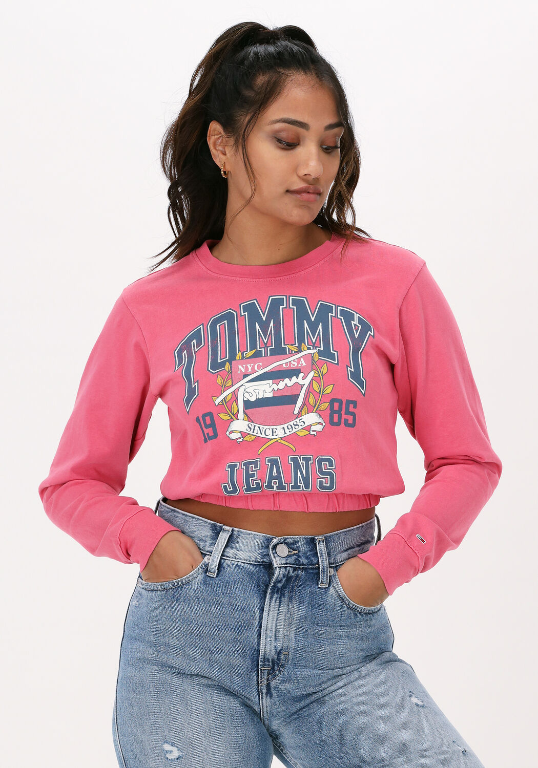 Roze TOMMY JEANS Top TJW ELASTIC VINTAGE COLLEGE 1 LS | Omoda