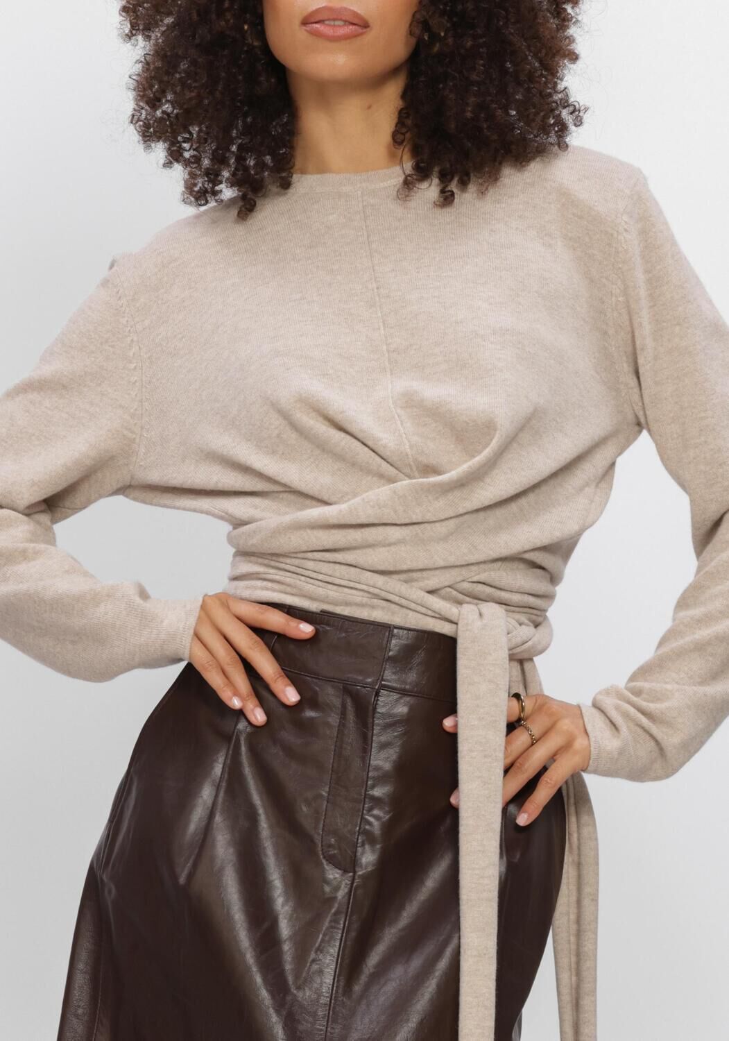 DANTE6 Dames Tops & T-shirts Benyo Knitted Wrap Top Beige