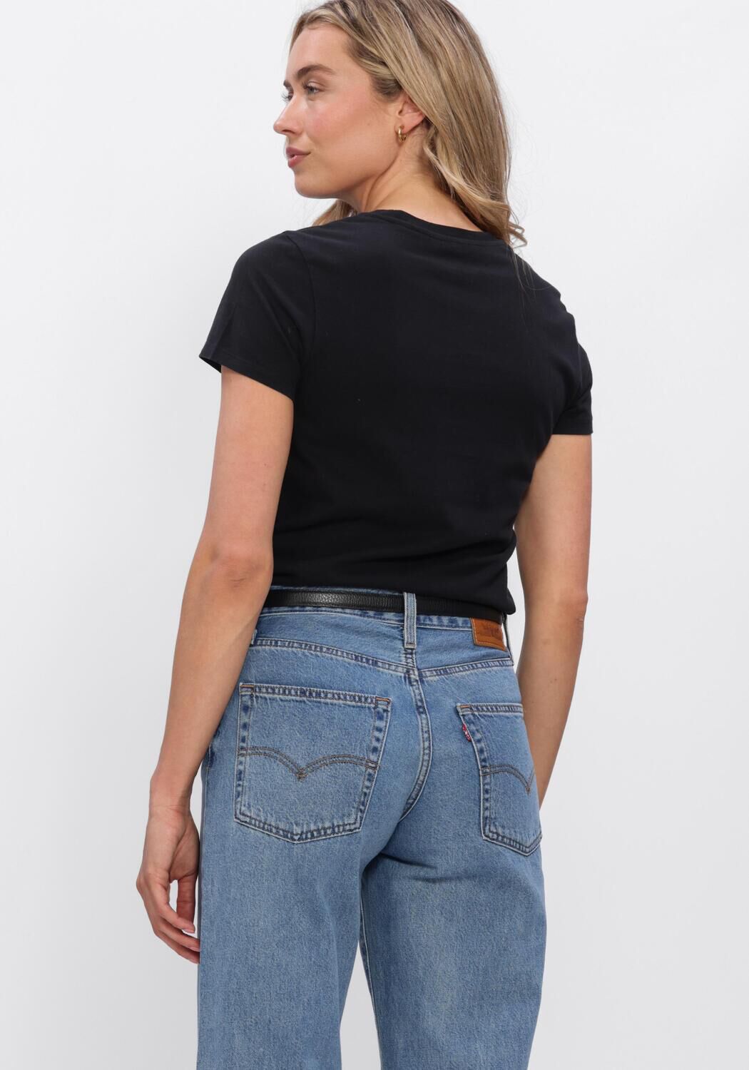 Zwarte LEVI'S T-shirt PERFECT TEE EMILY - large