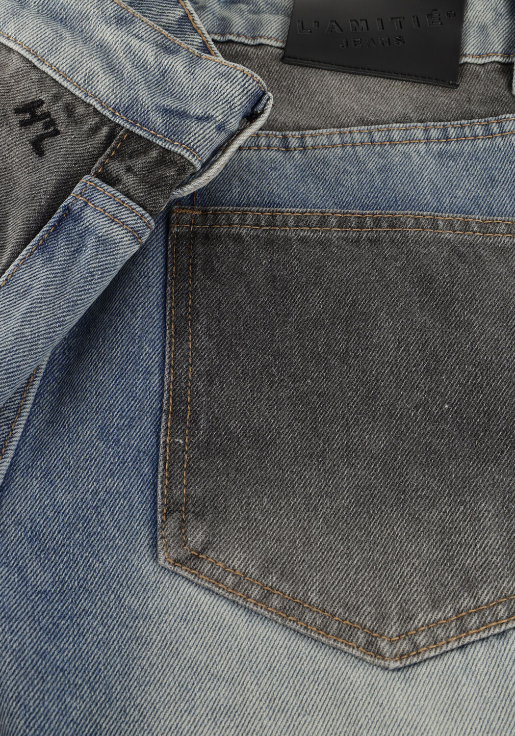 Blauwe HAUTE L'AMITI&Eacute; Wide jeans TWO-TONE PATCH TALL JEANS - large