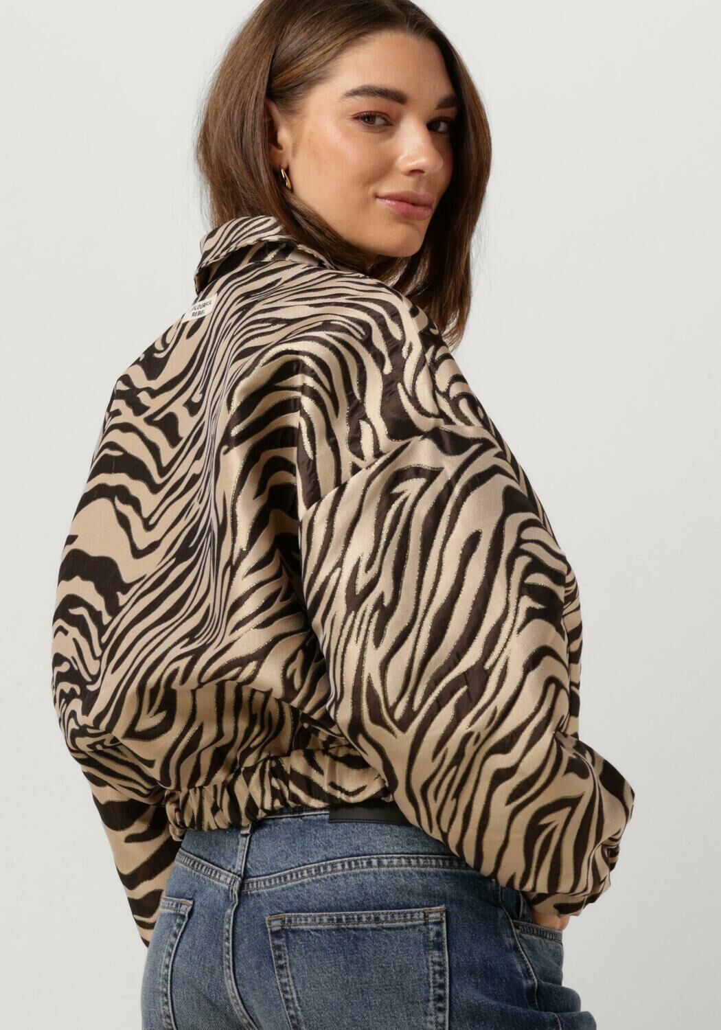 COLOURFUL REBEL Dames Jassen Bente Zebraq Jacquard Bomber Jacket Gebroken Wit