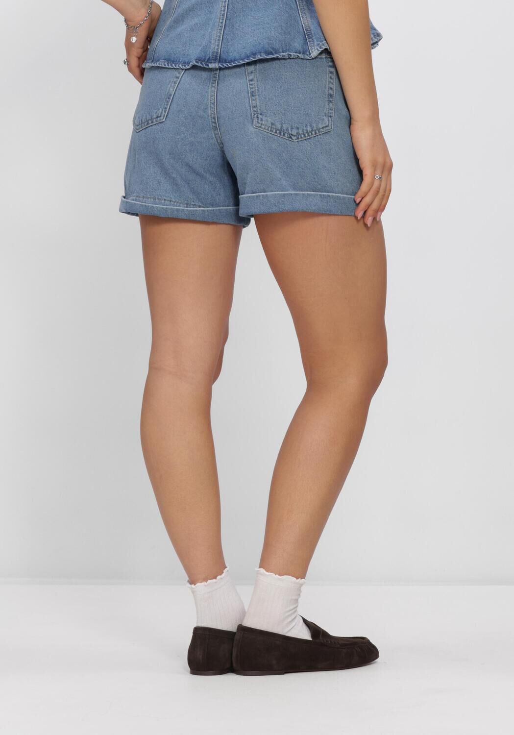 Lichtblauwe EDITED Shorts TELA DENIM SHORTS - large