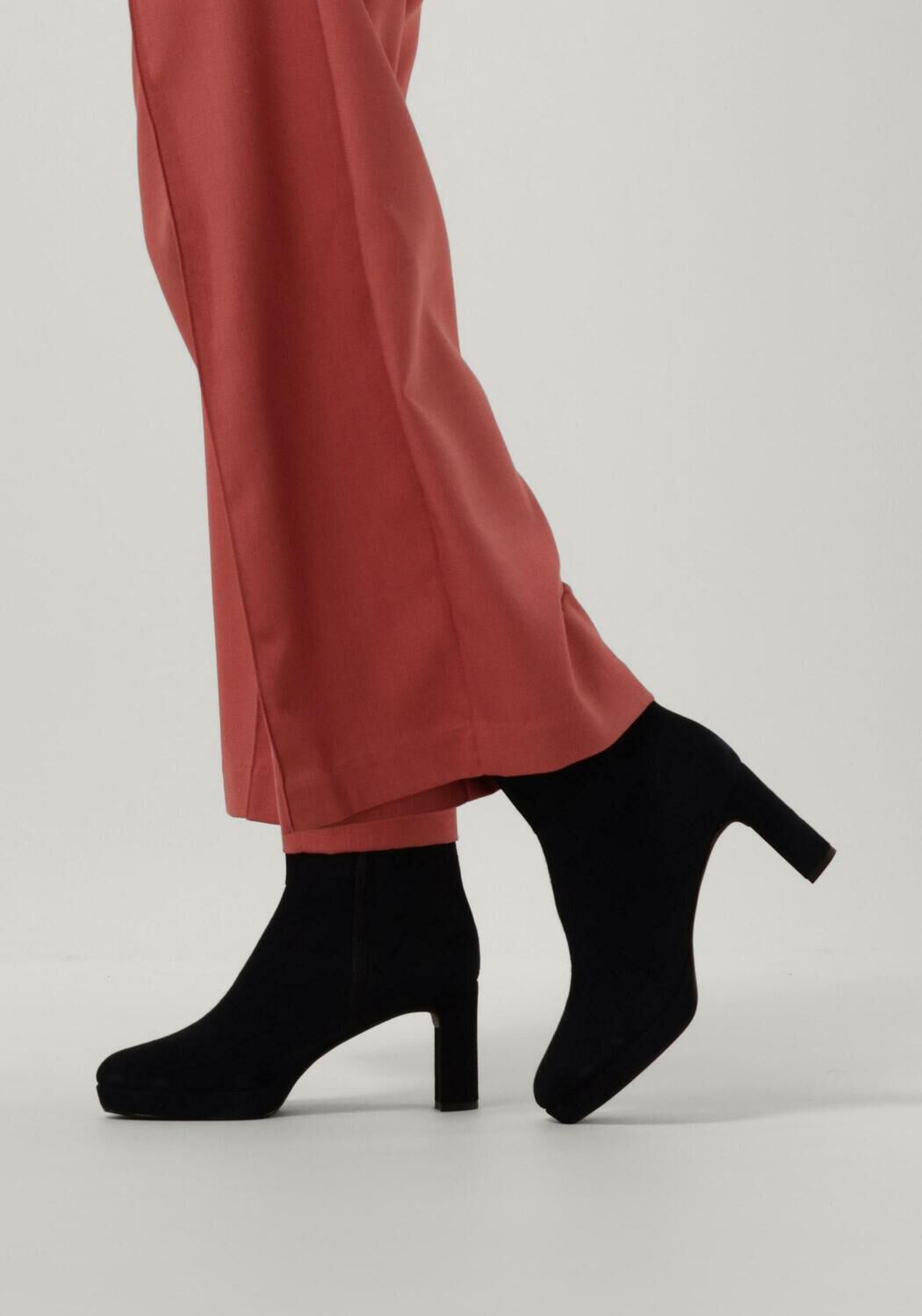 Blauwe UNISA Enkellaarsjes MEQUE - large