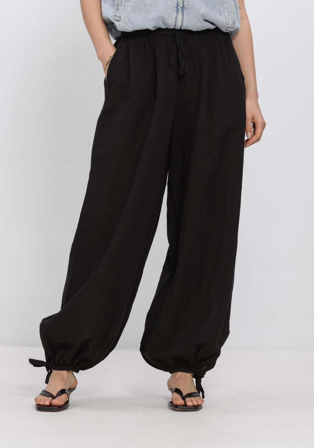 Zwarte NEO NOIR Broeken ROXANE BALLOON LINEN PANTS - large