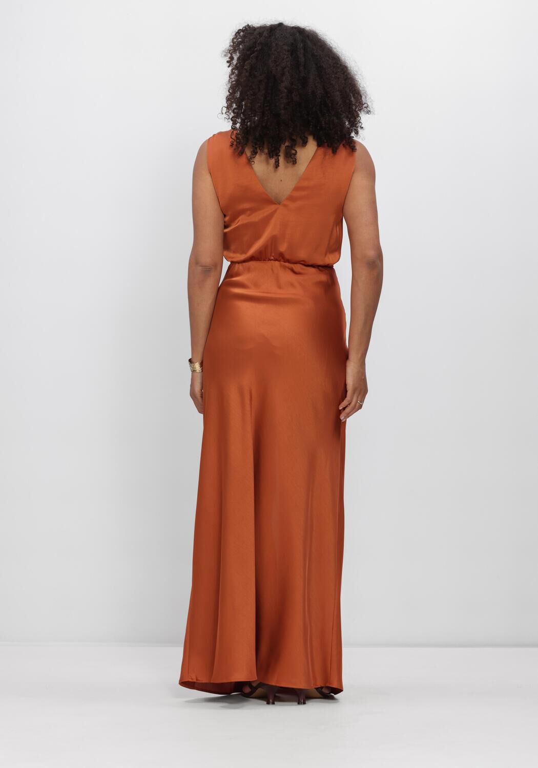 Oranje DANTE6 Jurken DANTE6-MARCIA SATIN MAXI DRESS - large