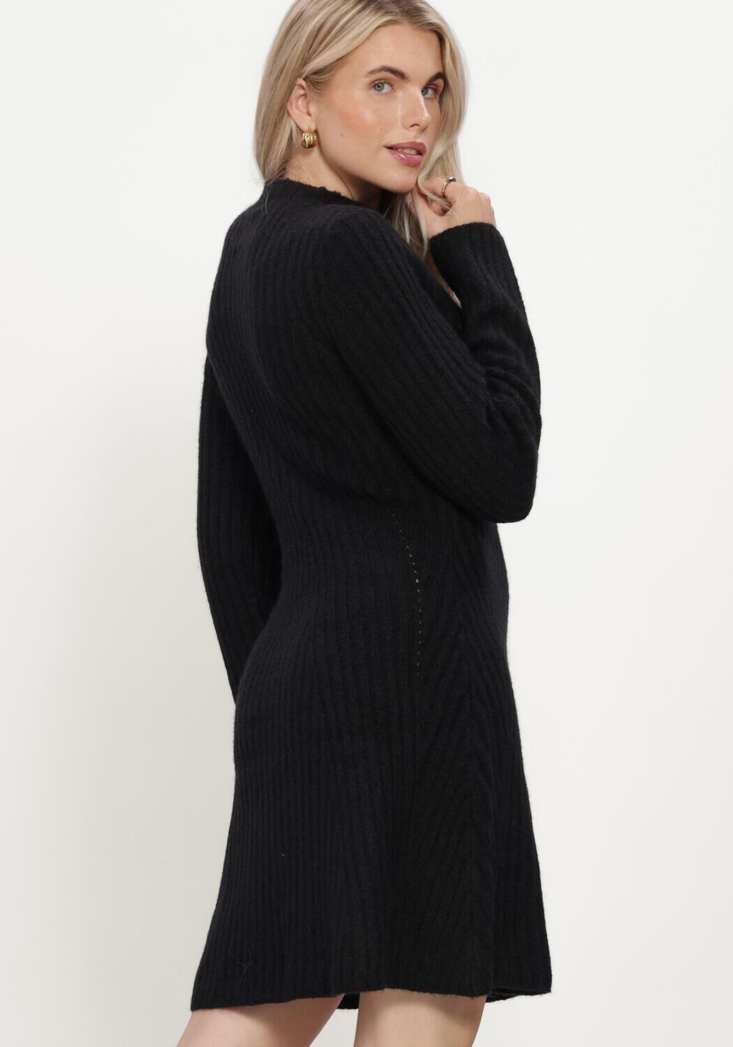 Zwarte Y.A.S. Mini jurk YASDOLLY LS KNIT DRESS - large