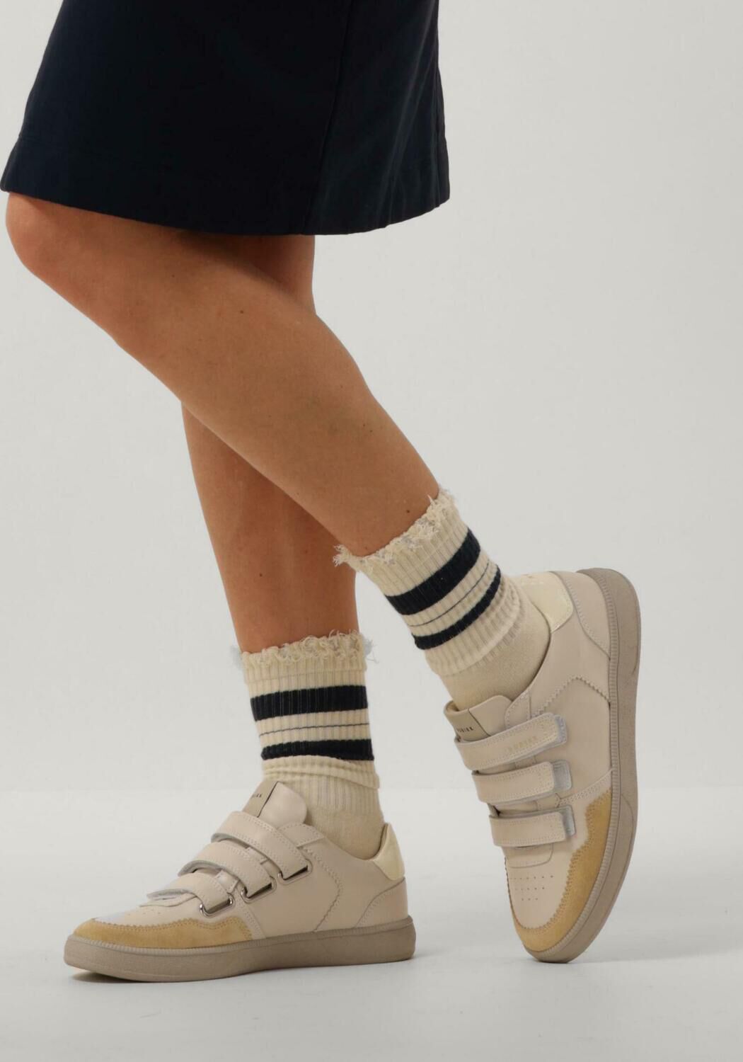 Beige NUBIKK Lage sneakers RAY STRAPS - large