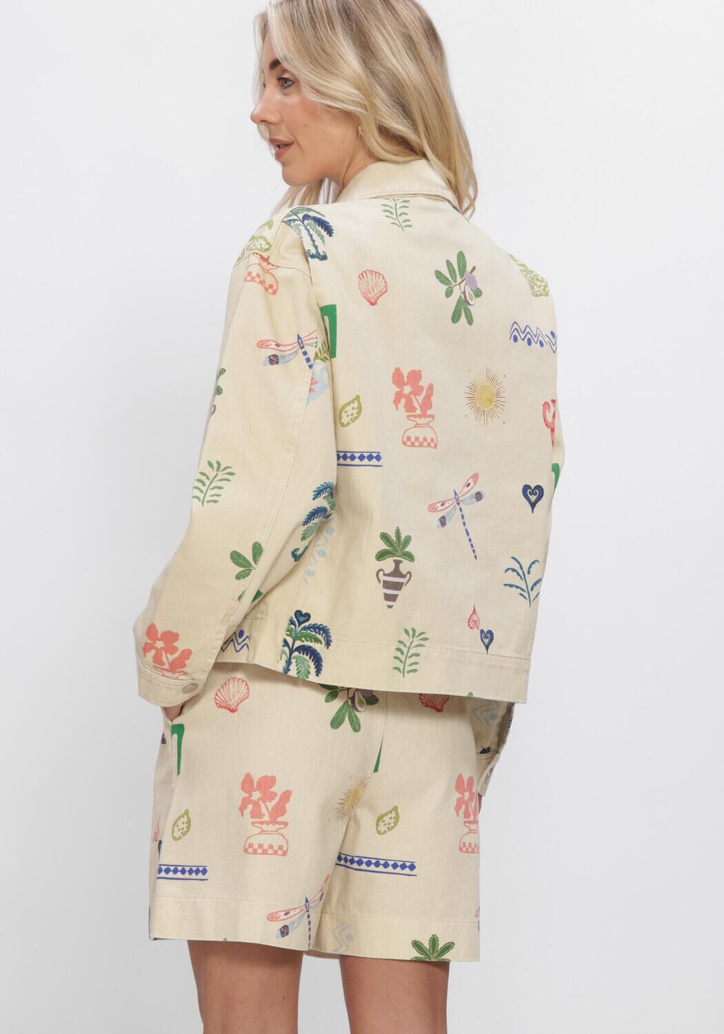 Beige OBJECT Jassen OBJALLY L/S LO PRINTED JACKET - large