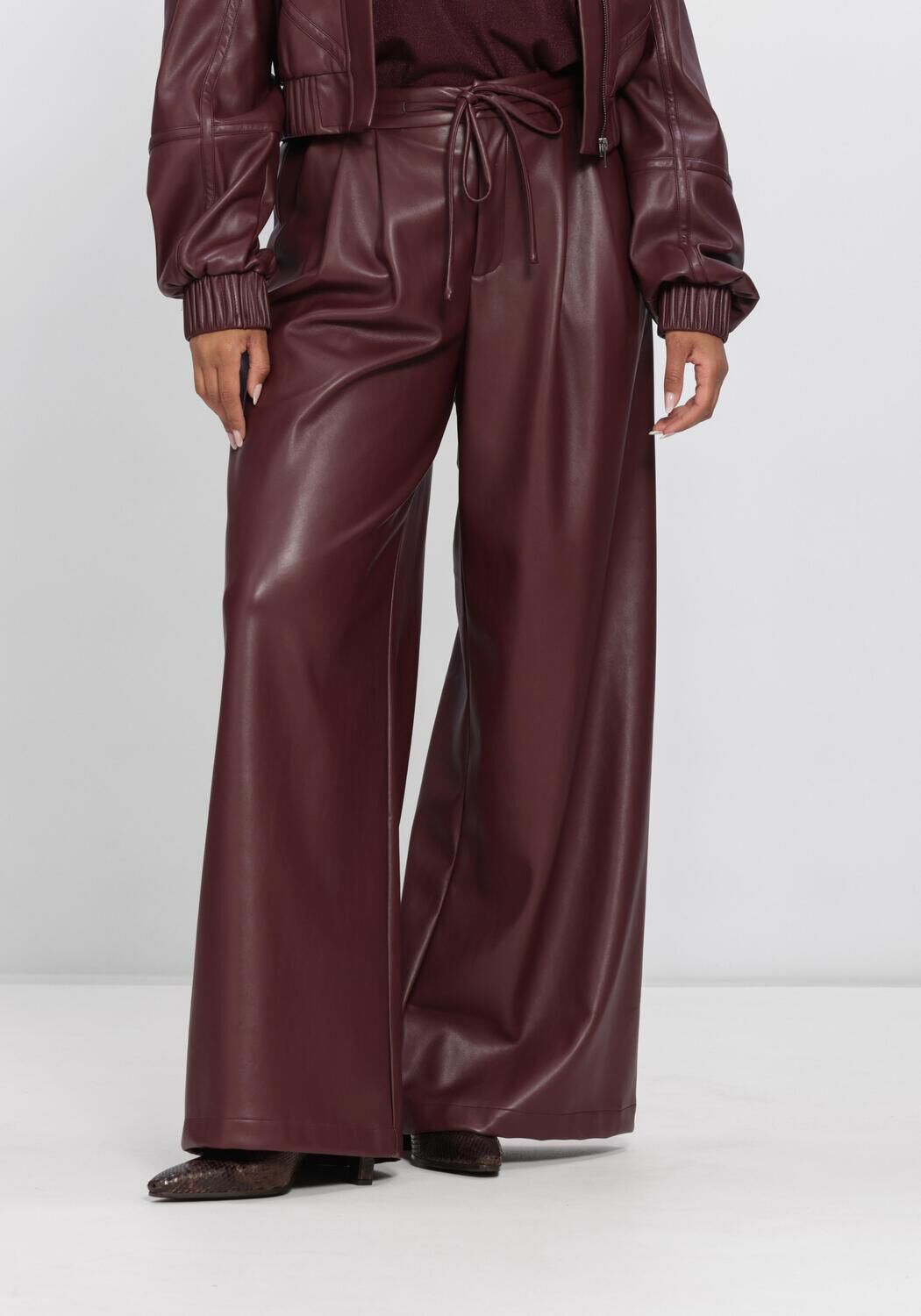 Bordeaux AMAYA AMSTERDAM Broeken THORNE PANTS - large