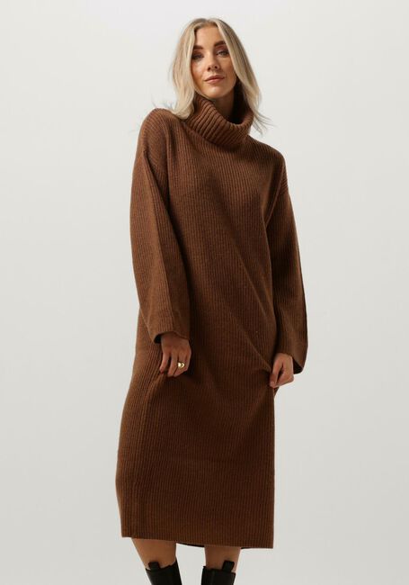 Bruine SELECTED FEMME Midi jurk SLFNEW ELINA LS KNIT HIGHNECK DRESS - large
