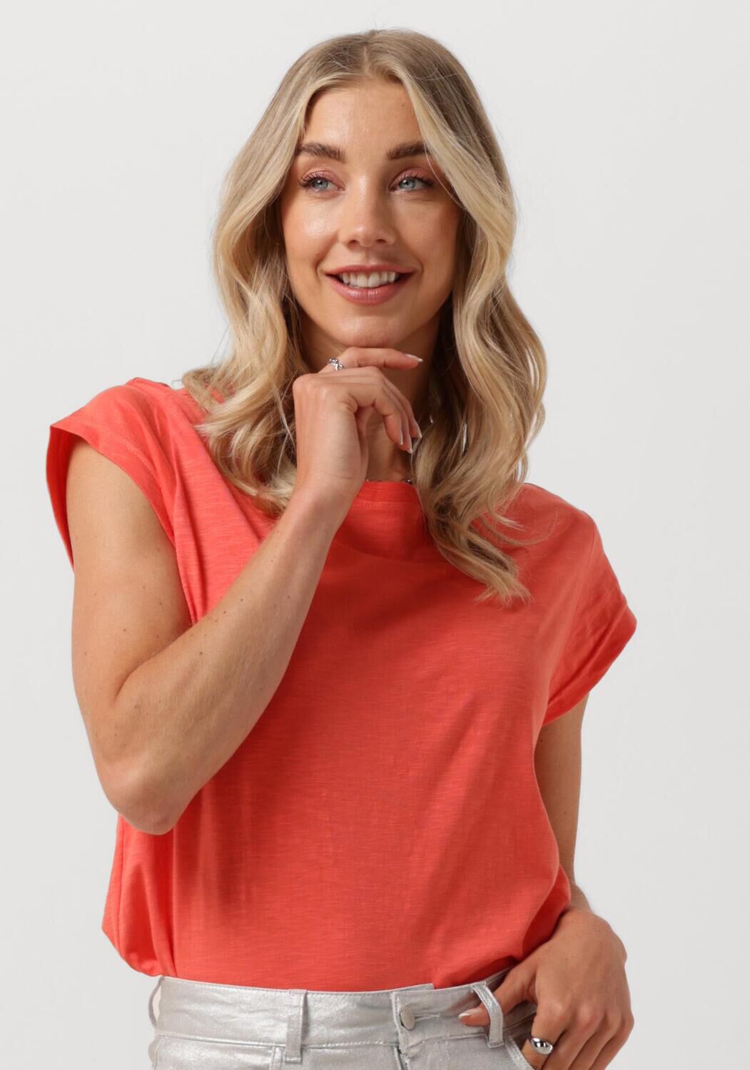 MINUS Dames Tops & T-shirts Leti Tee Koraal