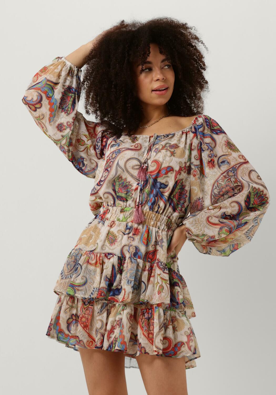 multi access mini jurk mini paisley dress with ruffles