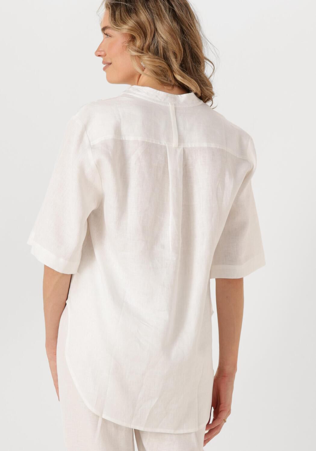 RESORT FINEST Dames Tops & T-shirts Short Sleeve Blouse Wit