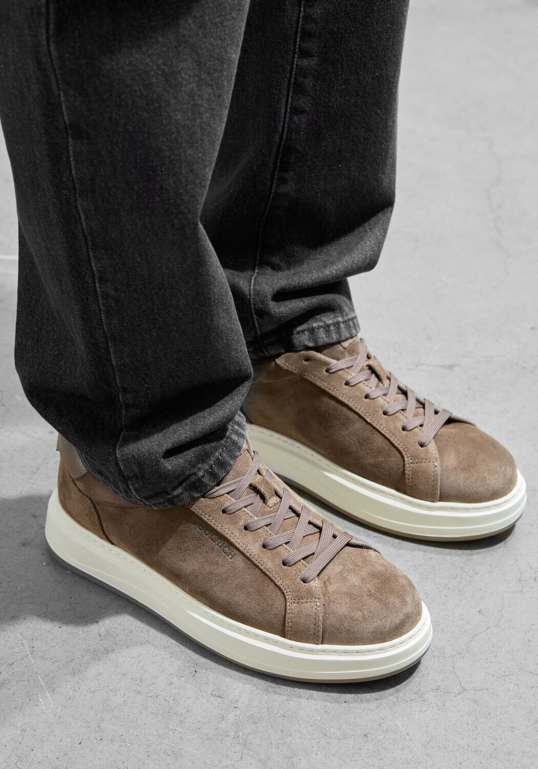 Taupe WOOLRICH Lage sneakers ARROW COURT MAN - medium