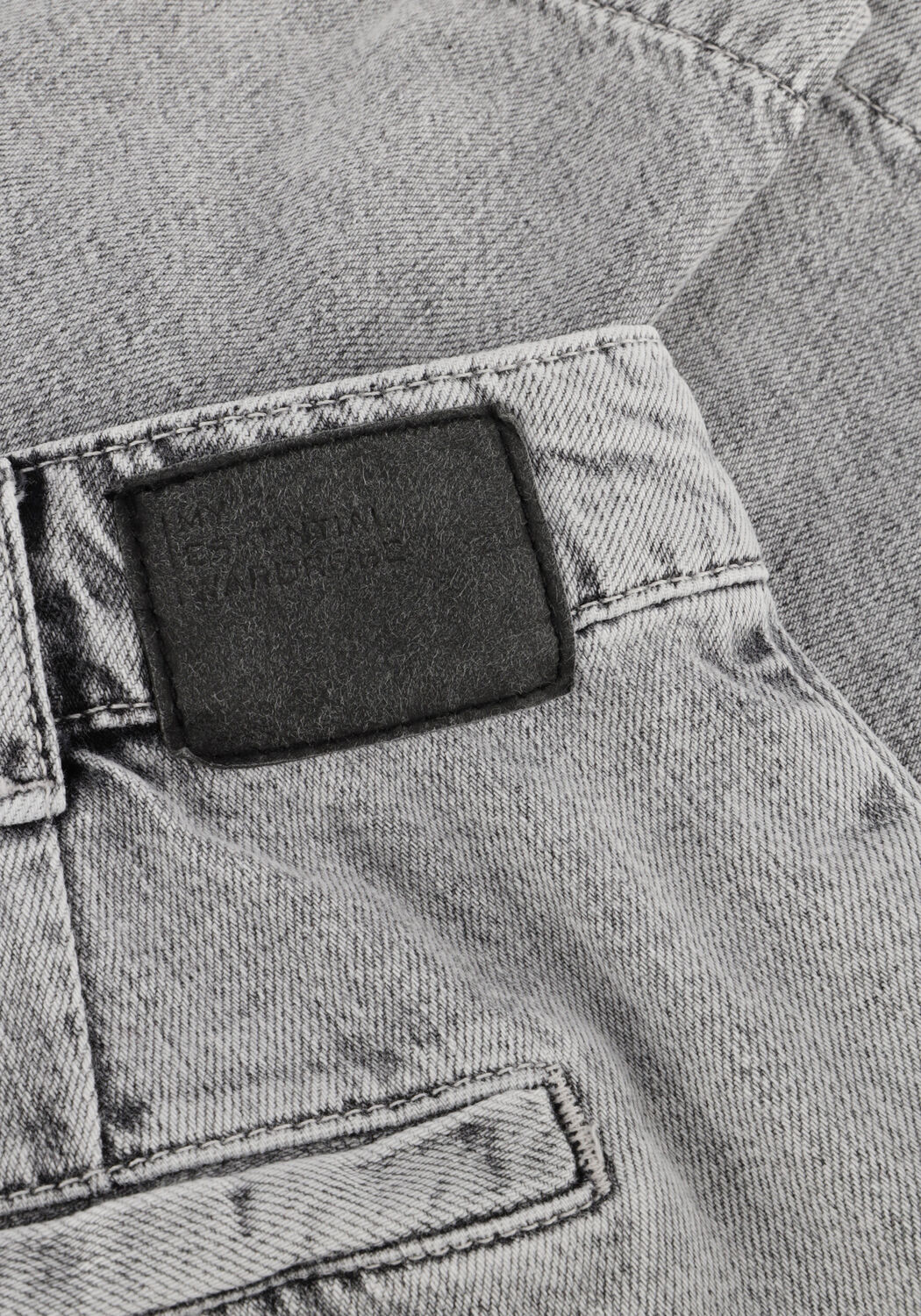 Lichtgrijze MY ESSENTIAL WARDROBE Shorts MALOMW 143 SHORTS - large