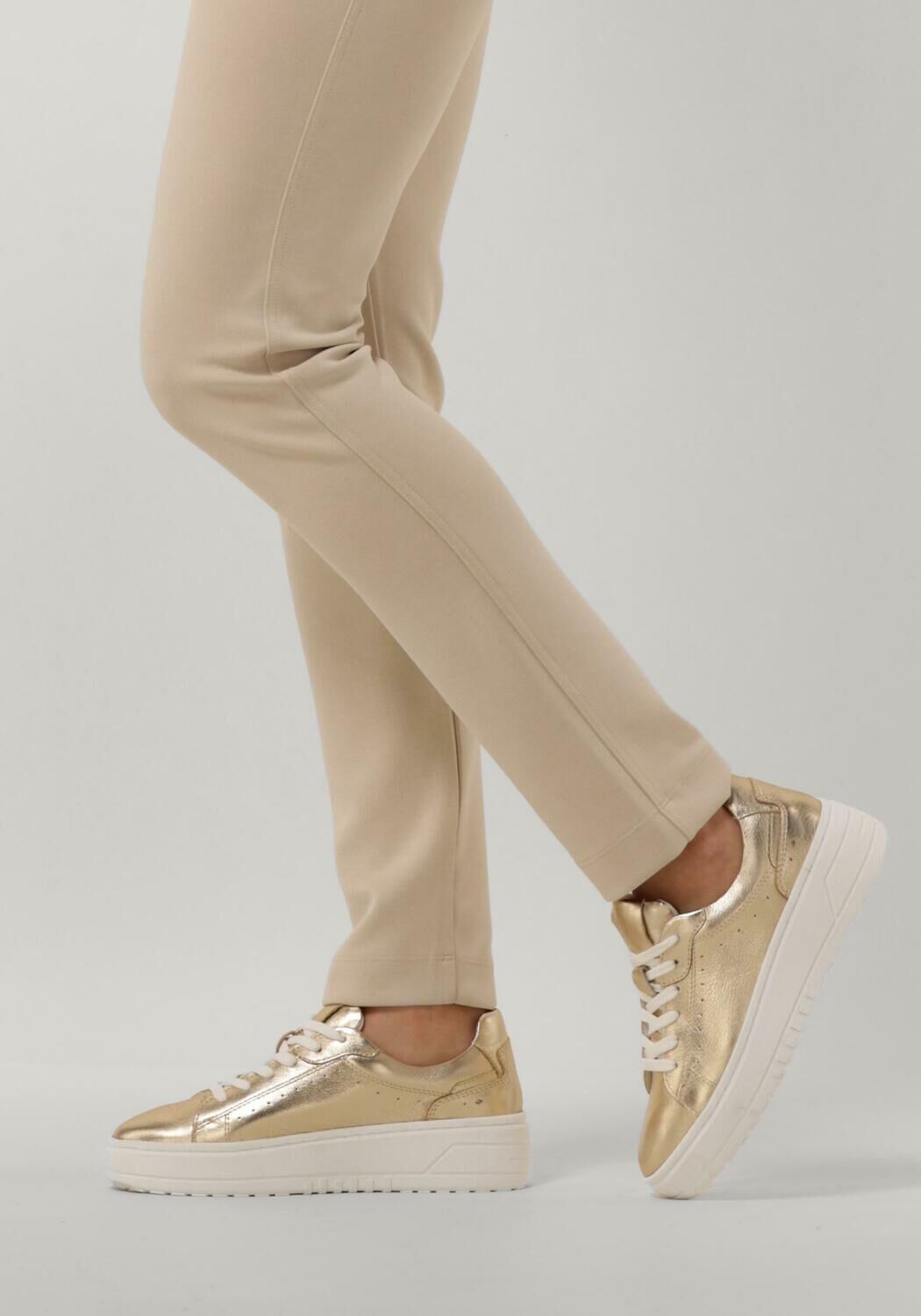 Gouden OMODA Lage sneakers ANEMONE - large