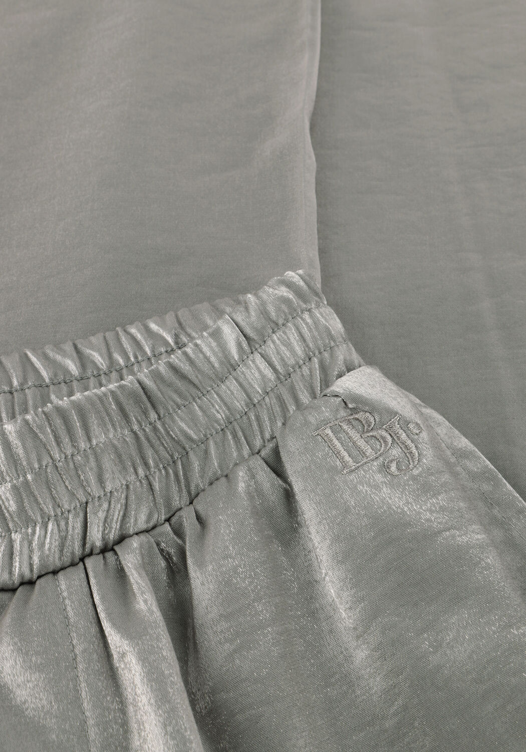 Zilveren INDIAN BLUE JEANS Wijde broek WIDE SHINY CARGO PANTS - large